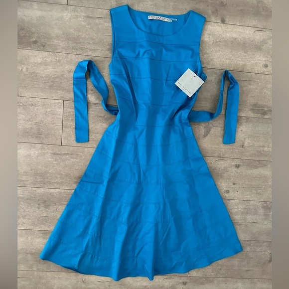 New Andrew Marc New York Teal Blue Fit and Flare Sleeveless Dress Size 2 Belted - Picture 3 of 15